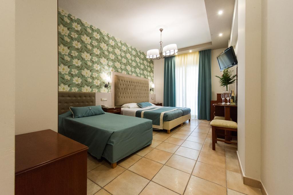 Olympic Hotel Parga Zimmer foto